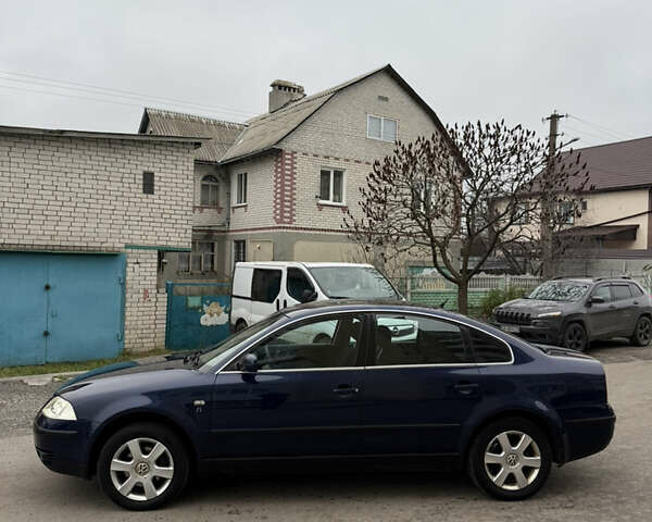 Синий Фольксваген Пассат, объемом двигателя 1.6 л и пробегом 309 тыс. км за 3850 $, фото 8 на Automoto.ua