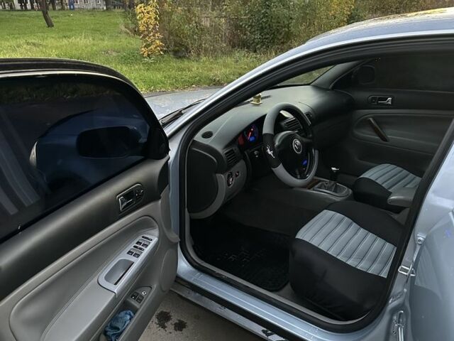 Синий Фольксваген Пассат, объемом двигателя 2.5 л и пробегом 300 тыс. км за 3450 $, фото 6 на Automoto.ua