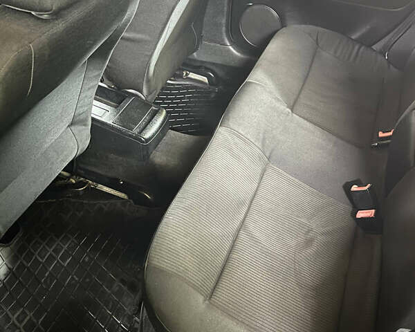 Синий Фольксваген Пассат, объемом двигателя 1.6 л и пробегом 309 тыс. км за 4100 $, фото 41 на Automoto.ua