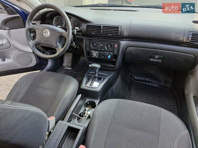 Синий Фольксваген Пассат, объемом двигателя 2 л и пробегом 291 тыс. км за 4199 $, фото 8 на Automoto.ua