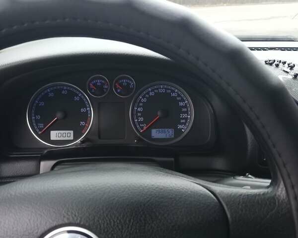 Синий Фольксваген Пассат, объемом двигателя 1.6 л и пробегом 199 тыс. км за 4300 $, фото 13 на Automoto.ua