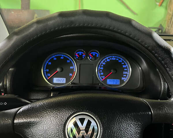 Синий Фольксваген Пассат, объемом двигателя 1.6 л и пробегом 309 тыс. км за 4100 $, фото 35 на Automoto.ua