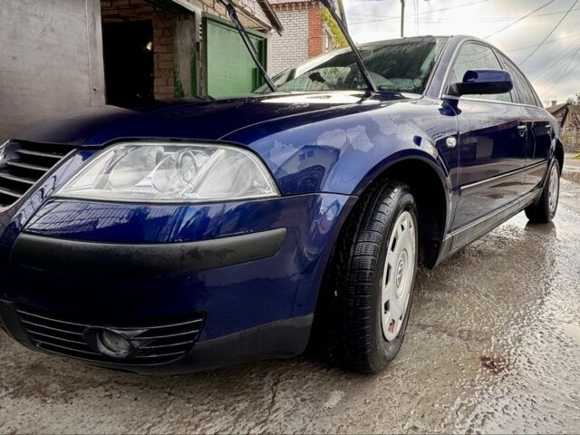 Синий Фольксваген Пассат, объемом двигателя 2 л и пробегом 266 тыс. км за 4410 $, фото 3 на Automoto.ua