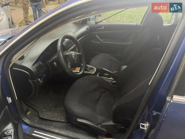 Синий Фольксваген Пассат, объемом двигателя 1.9 л и пробегом 350 тыс. км за 2799 $, фото 4 на Automoto.ua