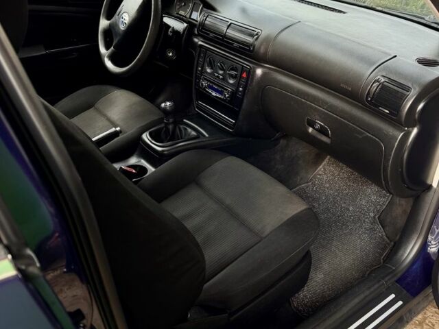 Синий Фольксваген Пассат, объемом двигателя 2 л и пробегом 266 тыс. км за 4410 $, фото 8 на Automoto.ua