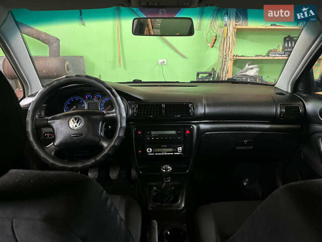 Синий Фольксваген Пассат, объемом двигателя 1.6 л и пробегом 309 тыс. км за 4100 $, фото 33 на Automoto.ua