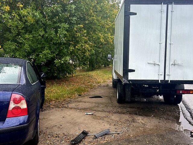 Синий Фольксваген Пассат, объемом двигателя 1.6 л и пробегом 0 тыс. км за 2500 $, фото 1 на Automoto.ua