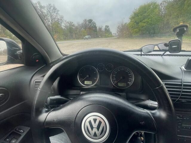 Синий Фольксваген Пассат, объемом двигателя 1.9 л и пробегом 289 тыс. км за 4500 $, фото 7 на Automoto.ua