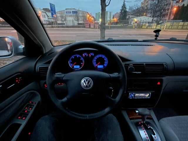 Синий Фольксваген Пассат, объемом двигателя 1.9 л и пробегом 294 тыс. км за 4700 $, фото 1 на Automoto.ua