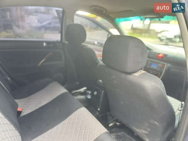 Синий Фольксваген Пассат, объемом двигателя 1.78 л и пробегом 380 тыс. км за 3199 $, фото 7 на Automoto.ua