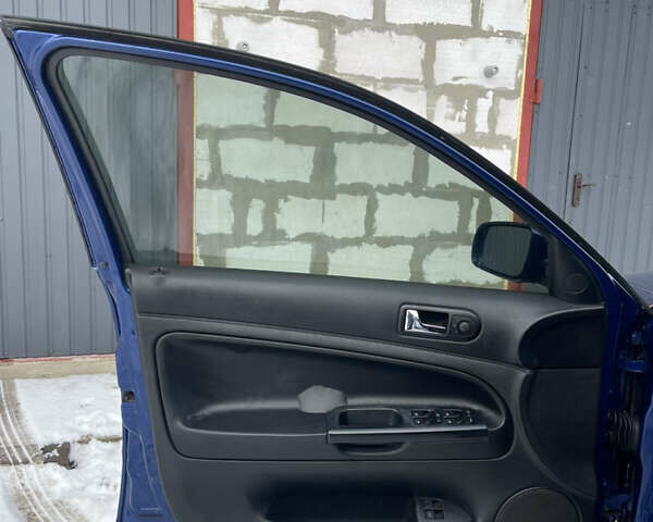 Синий Фольксваген Пассат, объемом двигателя 1.98 л и пробегом 376 тыс. км за 3999 $, фото 32 на Automoto.ua