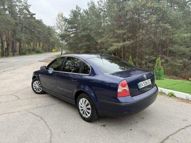 Синий Фольксваген Пассат, объемом двигателя 1.6 л и пробегом 386 тыс. км за 4500 $, фото 2 на Automoto.ua