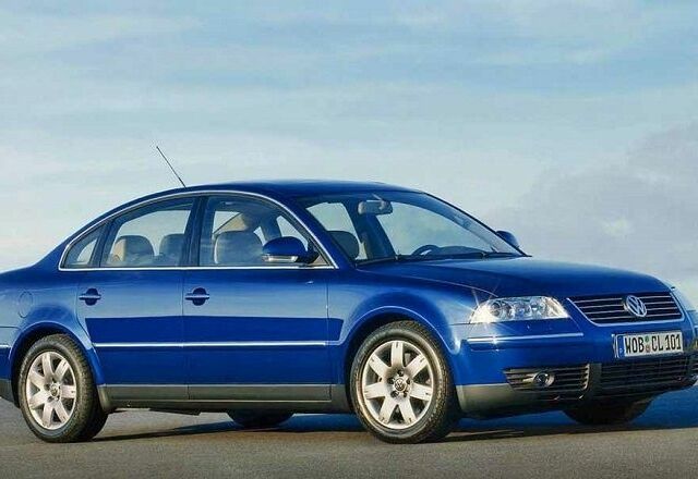 Синий Фольксваген Пассат, объемом двигателя 0 л и пробегом 170 тыс. км за 2700 $, фото 1 на Automoto.ua