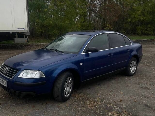 Синий Фольксваген Пассат, объемом двигателя 1.9 л и пробегом 289 тыс. км за 4500 $, фото 1 на Automoto.ua
