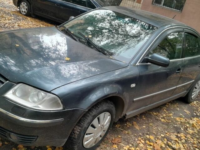 Синий Фольксваген Пассат, объемом двигателя 0 л и пробегом 230 тыс. км за 2499 $, фото 1 на Automoto.ua