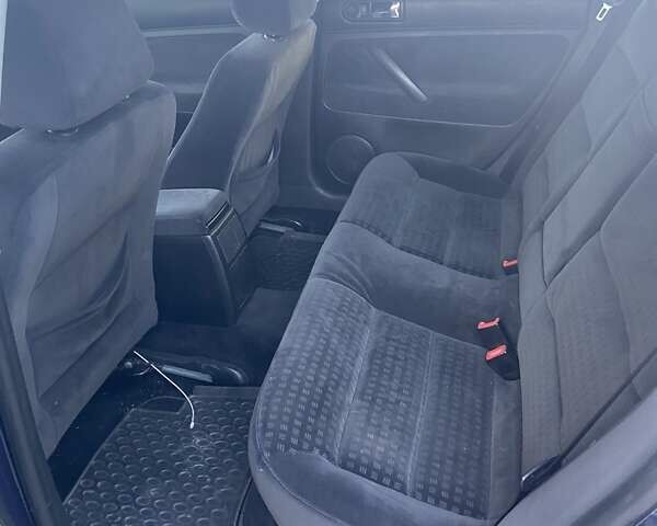 Синий Фольксваген Пассат, объемом двигателя 2 л и пробегом 317 тыс. км за 5299 $, фото 4 на Automoto.ua