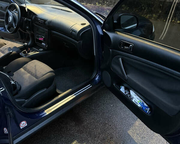 Синий Фольксваген Пассат, объемом двигателя 1.98 л и пробегом 300 тыс. км за 4800 $, фото 23 на Automoto.ua