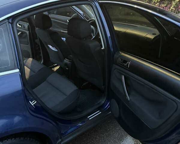 Синий Фольксваген Пассат, объемом двигателя 1.98 л и пробегом 300 тыс. км за 4800 $, фото 24 на Automoto.ua