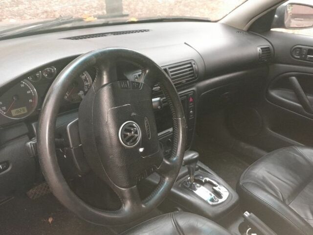 Синий Фольксваген Пассат, объемом двигателя 0 л и пробегом 230 тыс. км за 2499 $, фото 6 на Automoto.ua