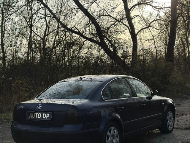 Синій Фольксваген Пассат, об'ємом двигуна 0 л та пробігом 270 тис. км за 2499 $, фото 2 на Automoto.ua