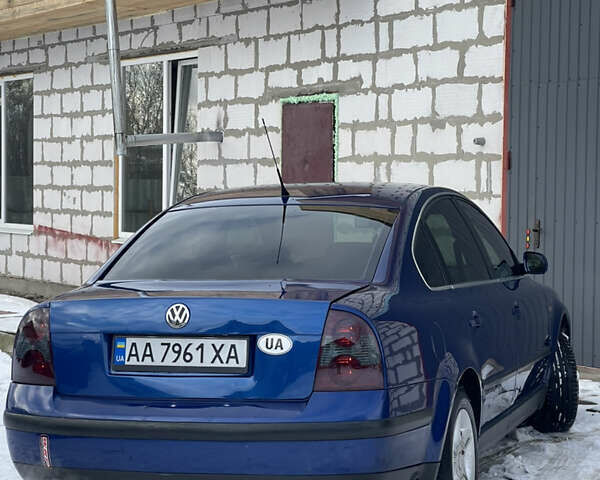 Синий Фольксваген Пассат, объемом двигателя 1.98 л и пробегом 376 тыс. км за 3999 $, фото 56 на Automoto.ua