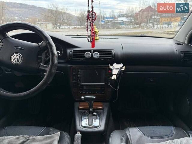 Синій Фольксваген Пассат, об'ємом двигуна 2.5 л та пробігом 304 тис. км за 5450 $, фото 6 на Automoto.ua