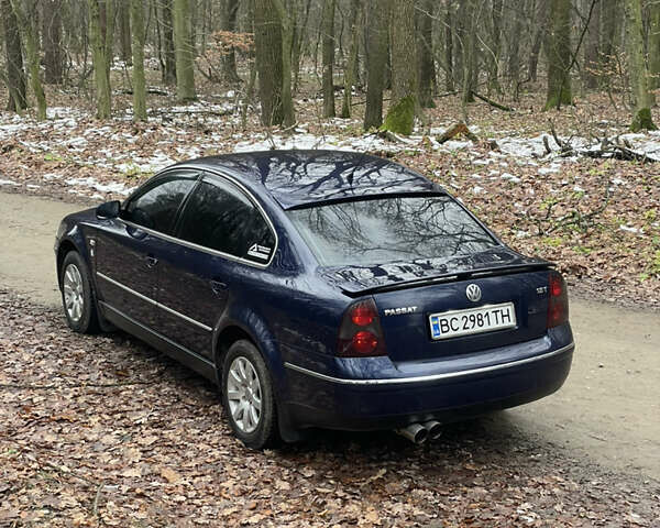 Синий Фольксваген Пассат, объемом двигателя 1.78 л и пробегом 290 тыс. км за 4750 $, фото 3 на Automoto.ua