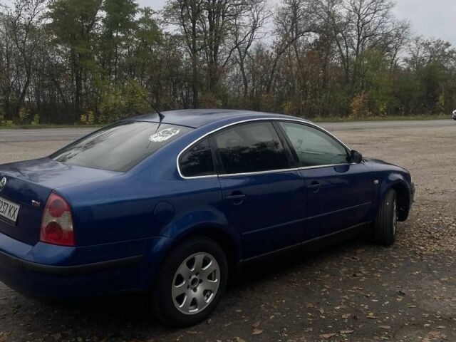 Синий Фольксваген Пассат, объемом двигателя 1.9 л и пробегом 289 тыс. км за 4500 $, фото 11 на Automoto.ua