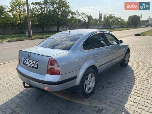 Синий Фольксваген Пассат, объемом двигателя 1.6 л и пробегом 217 тыс. км за 5700 $, фото 5 на Automoto.ua
