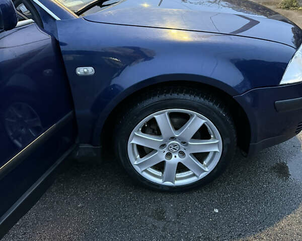 Синий Фольксваген Пассат, объемом двигателя 1.98 л и пробегом 300 тыс. км за 4800 $, фото 22 на Automoto.ua