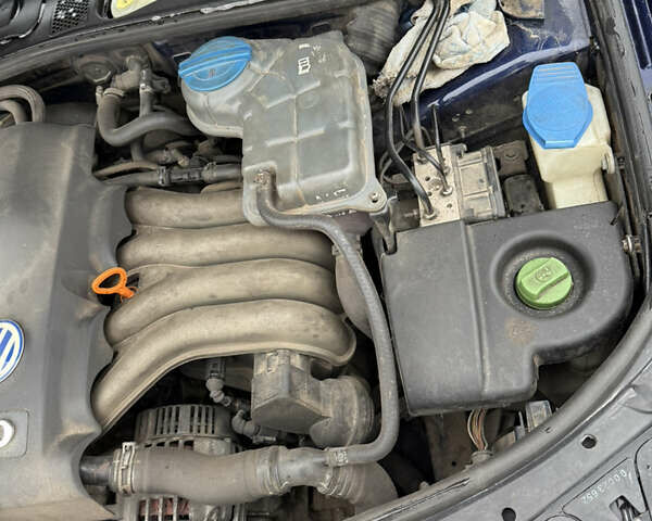 Синий Фольксваген Пассат, объемом двигателя 1.98 л и пробегом 300 тыс. км за 4800 $, фото 35 на Automoto.ua