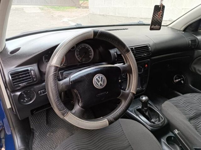 Синій Фольксваген Пассат, об'ємом двигуна 2 л та пробігом 280 тис. км за 4000 $, фото 10 на Automoto.ua