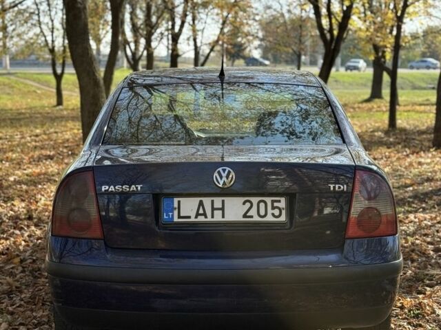 Синий Фольксваген Пассат, объемом двигателя 0 л и пробегом 300 тыс. км за 2700 $, фото 3 на Automoto.ua