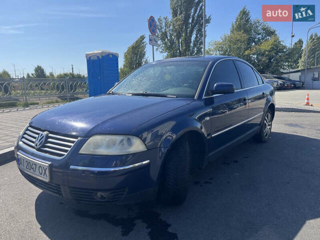 Синий Фольксваген Пассат, объемом двигателя 2.5 л и пробегом 270 тыс. км за 4200 $, фото 2 на Automoto.ua