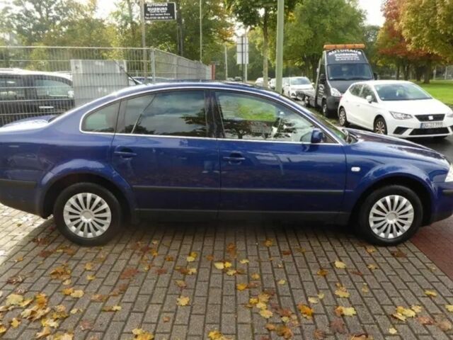 Синій Фольксваген Пассат, об'ємом двигуна 0 л та пробігом 244 тис. км за 1650 $, фото 1 на Automoto.ua