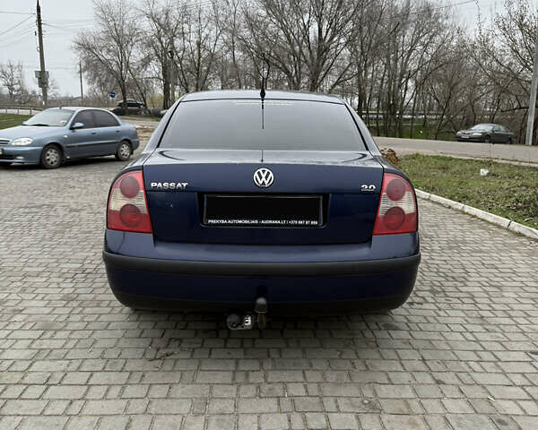 Синий Фольксваген Пассат, объемом двигателя 2 л и пробегом 316 тыс. км за 4450 $, фото 1 на Automoto.ua