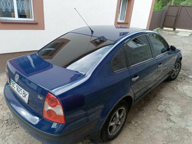 Синій Фольксваген Пассат, об'ємом двигуна 2 л та пробігом 280 тис. км за 4000 $, фото 6 на Automoto.ua