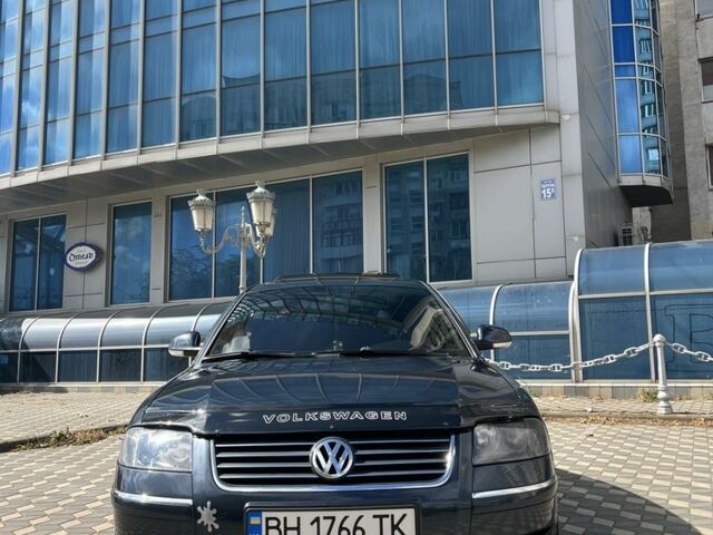 Синий Фольксваген Пассат, объемом двигателя 2.5 л и пробегом 340 тыс. км за 5600 $, фото 1 на Automoto.ua