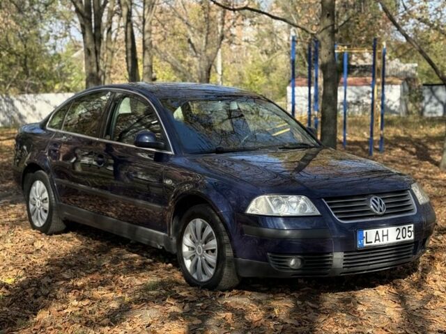 Синий Фольксваген Пассат, объемом двигателя 0 л и пробегом 300 тыс. км за 2700 $, фото 5 на Automoto.ua