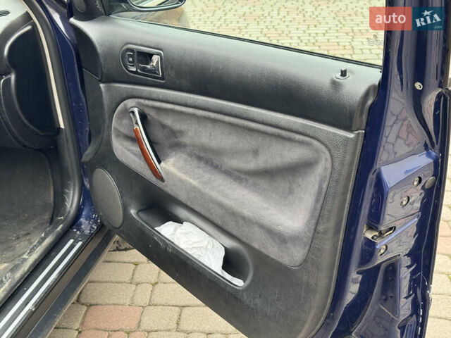 Синий Фольксваген Пассат, объемом двигателя 1.78 л и пробегом 384 тыс. км за 3550 $, фото 9 на Automoto.ua