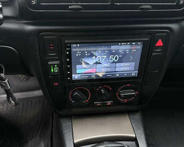 Синий Фольксваген Пассат, объемом двигателя 2 л и пробегом 316 тыс. км за 4450 $, фото 16 на Automoto.ua