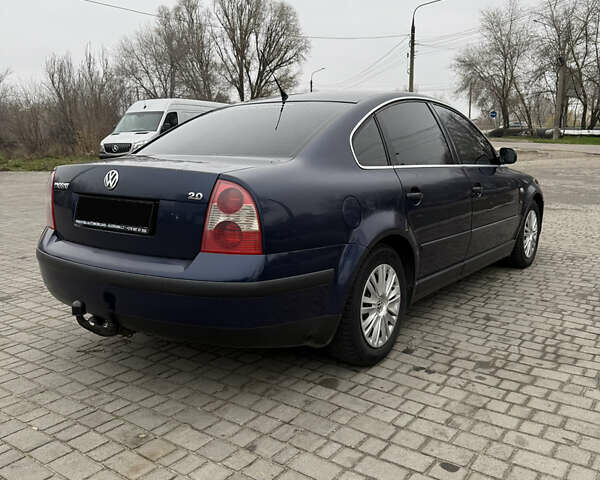 Синий Фольксваген Пассат, объемом двигателя 2 л и пробегом 316 тыс. км за 4450 $, фото 2 на Automoto.ua
