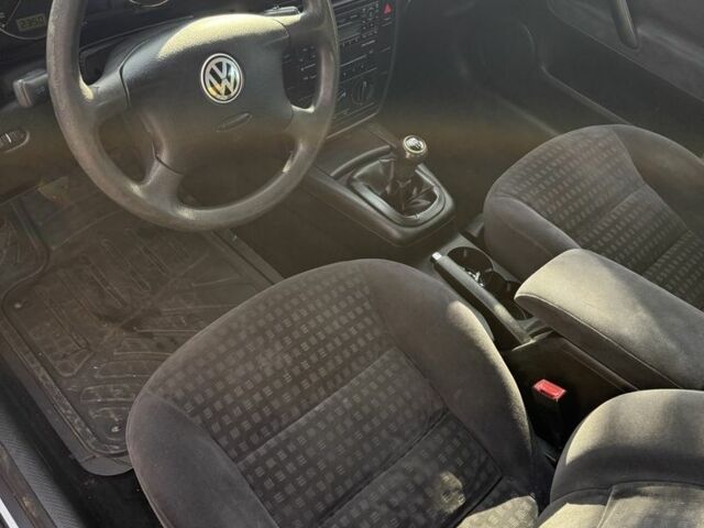 Синий Фольксваген Пассат, объемом двигателя 0 л и пробегом 300 тыс. км за 2700 $, фото 6 на Automoto.ua