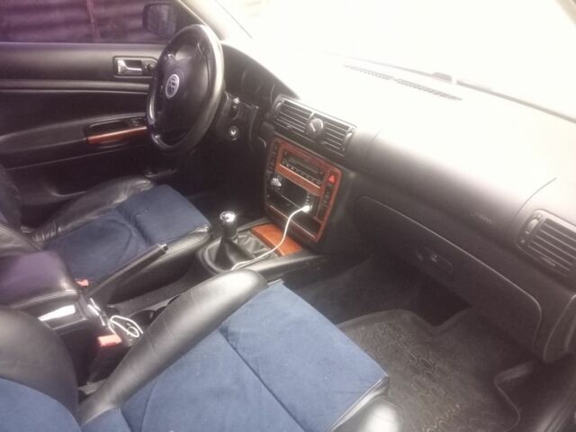 Синий Фольксваген Пассат, объемом двигателя 1.8 л и пробегом 200 тыс. км за 3000 $, фото 6 на Automoto.ua