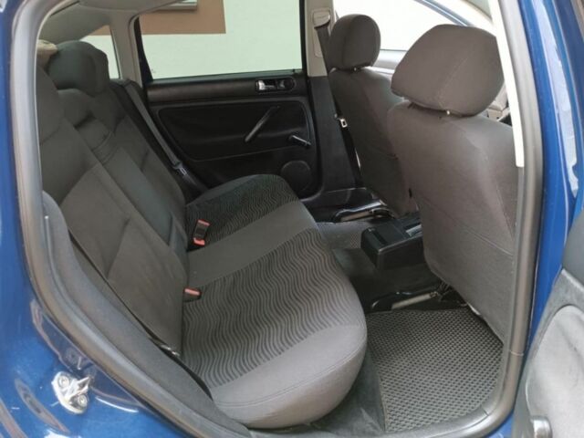 Синій Фольксваген Пассат, об'ємом двигуна 2 л та пробігом 280 тис. км за 4000 $, фото 9 на Automoto.ua