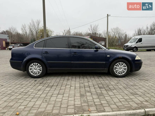 Синий Фольксваген Пассат, объемом двигателя 2 л и пробегом 316 тыс. км за 4450 $, фото 3 на Automoto.ua