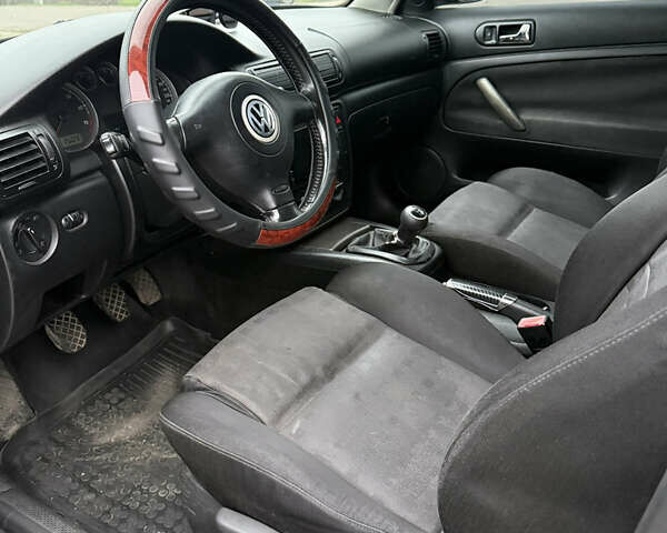 Синий Фольксваген Пассат, объемом двигателя 2 л и пробегом 316 тыс. км за 4450 $, фото 10 на Automoto.ua