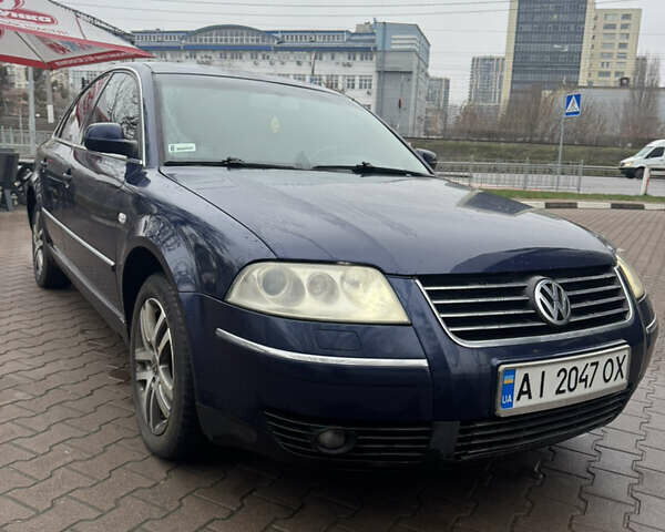 Синий Фольксваген Пассат, объемом двигателя 2.5 л и пробегом 273 тыс. км за 3000 $, фото 3 на Automoto.ua