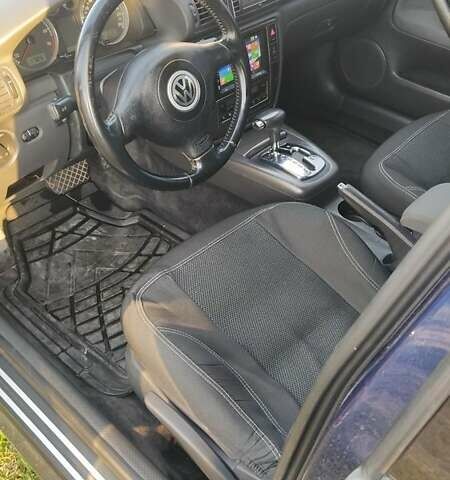 Синий Фольксваген Пассат, объемом двигателя 1.8 л и пробегом 390 тыс. км за 4350 $, фото 2 на Automoto.ua