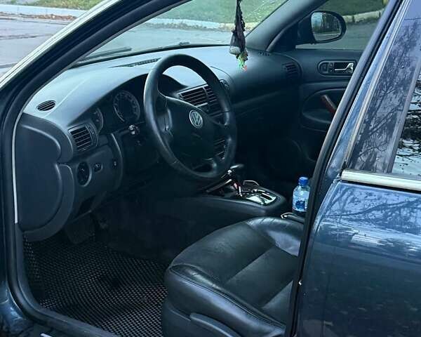 Синий Фольксваген Пассат, объемом двигателя 1.78 л и пробегом 290 тыс. км за 4300 $, фото 13 на Automoto.ua